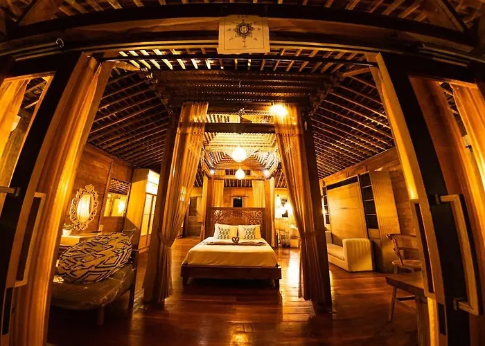 Ubud Riverside Villa