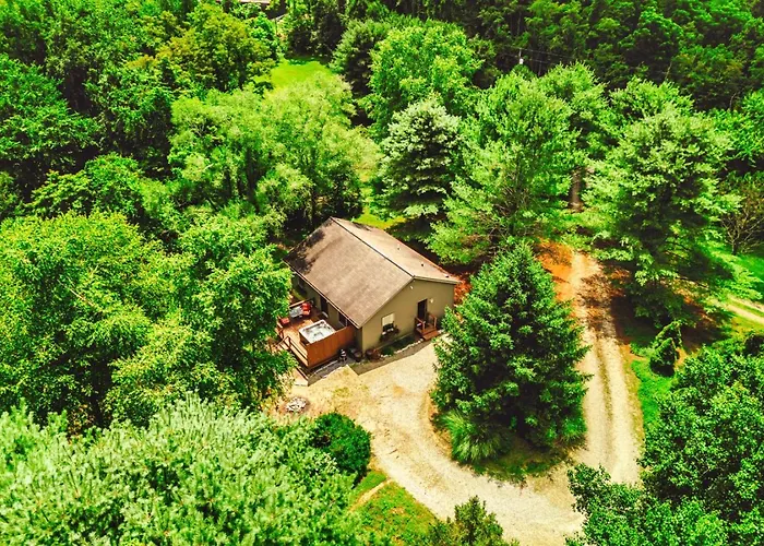 Romantic Cabin Hot Tub King Bed Private Forest Rockbridge