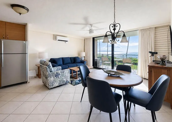 Punahoa Beach 201, Beautiful Renovation, Split Ac Kihei