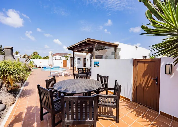 Utopia, Villa 4 Bedrooms, Heated Pool & Complete Privacy Playa Blanca 