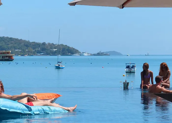 Villa Baan Amandeha Phuket