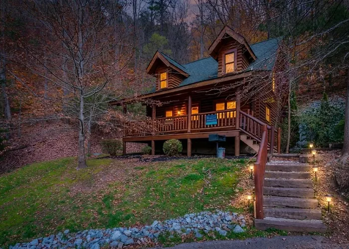 Bear Naked Villa Pigeon Forge