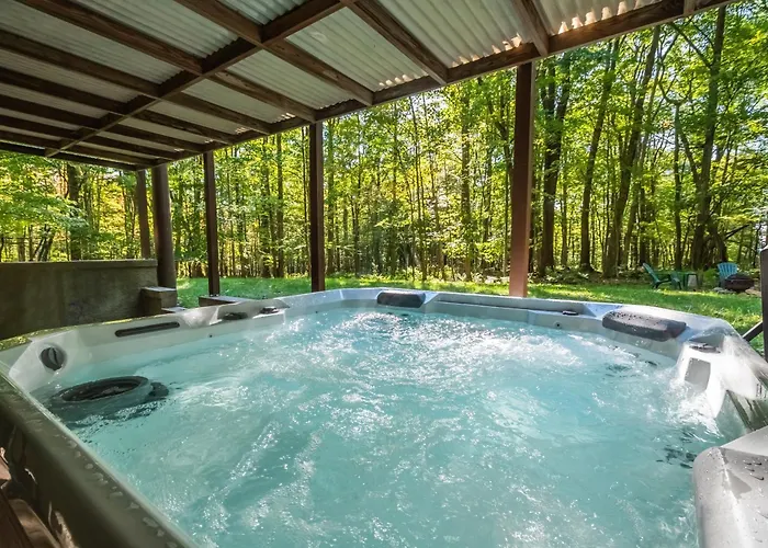 Woodside Retreat Villa McHenry