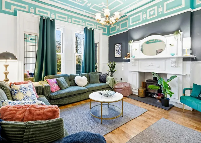 Victorian Elegance At Kingscliffe, Sleeps 16 Villa Manchester