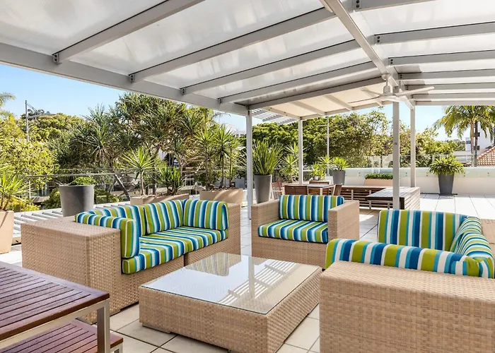 Fairshore 12: Absolute Beachfront, Direct Beach & Pool Access Noosa Heads