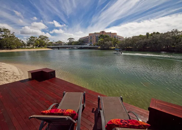 Canalfront Retreat, Private Jetty & Pool Noosa Heads