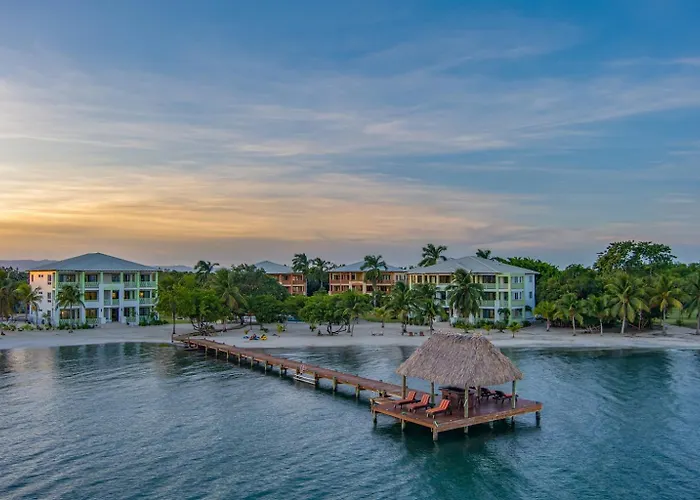 Beach Walkout Condo 112 3Br2Ba Sleeps 8 Placencia