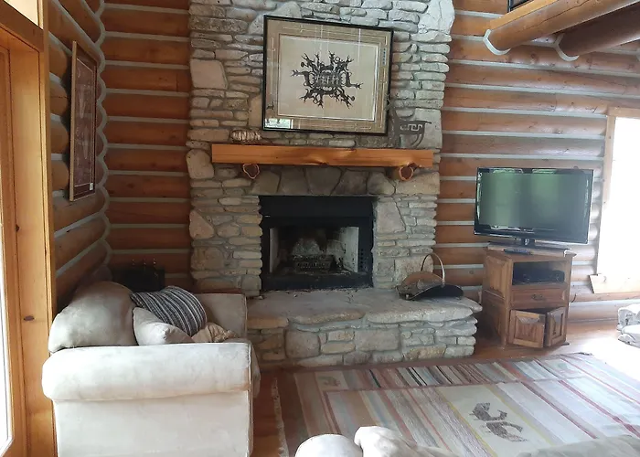 Cherokee Mountain Log Cabins Eureka Springs