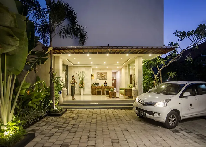 Sandi Agung Villa Bidadari Seminyak 