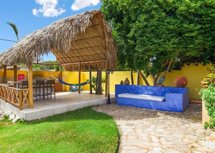 Aloestraat 14 Villa Oranjestad