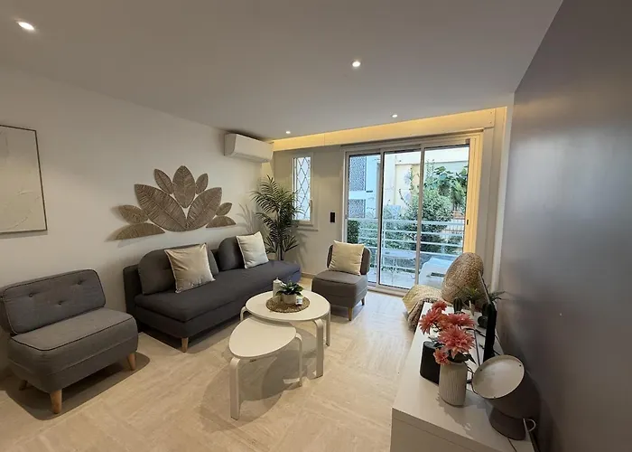 Renovated 2 Bedrooms - Boulevard De La Croisette Cannes