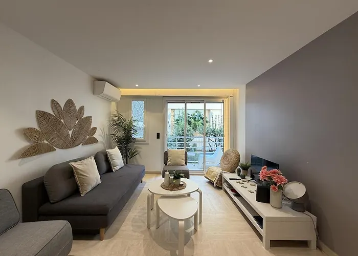 Renovated 2 Bedrooms - Boulevard De La Croisette Cannes