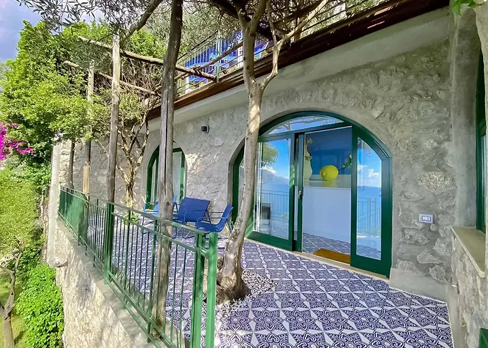 Amore Rentals - Villa Lo Scoglio Positano