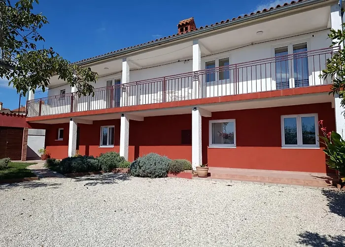 Villa John Pula