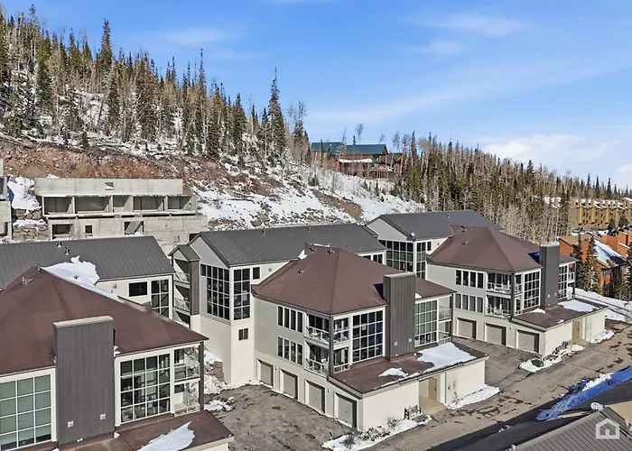 The Lofts #8D - Right By Ski Lifts Brian Head