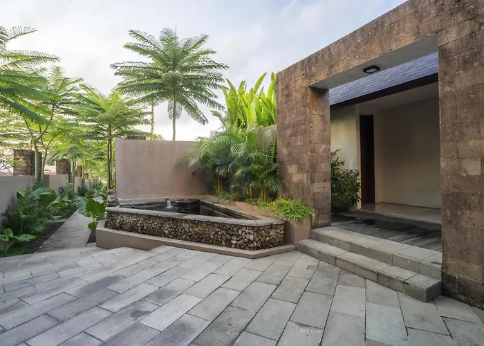 Ubud Mas Glamping Luxury Tent