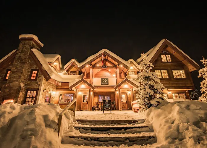 Winston Lodge Golden