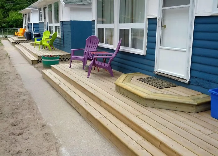 Wu Wu'S Cabins Wasaga Beach