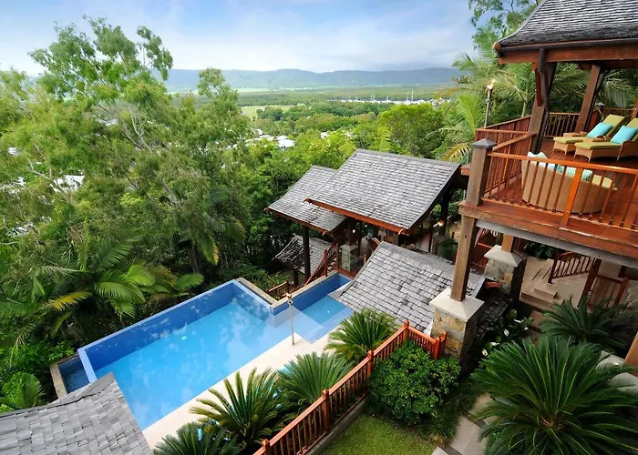 Villa Empat Puluh Dua Port Douglas