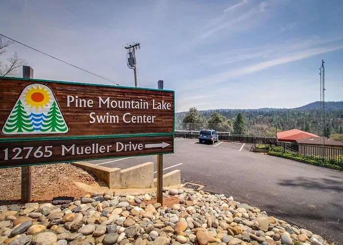 Pine Mountain Getaway Villa Groveland