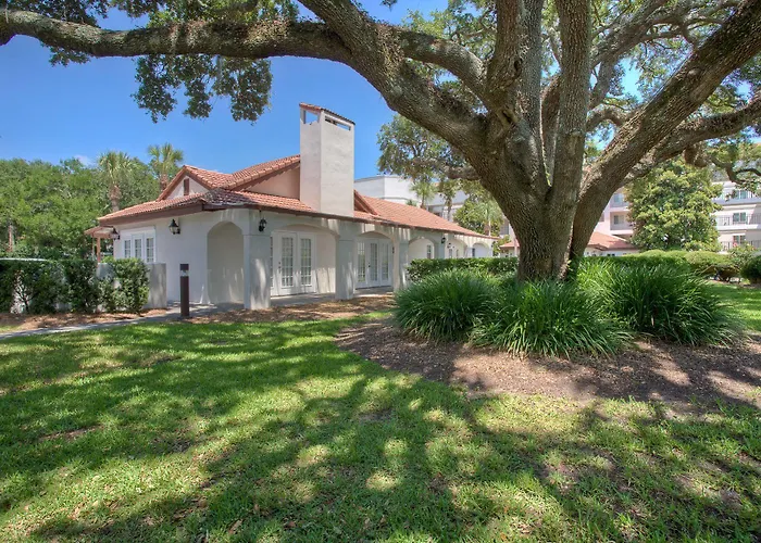 Hodnett Coopers Beach Club St. Simons Island