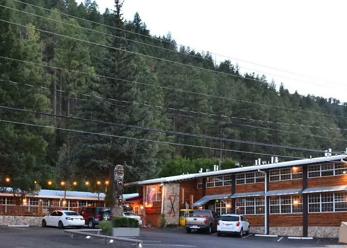 Sitzmark Chalet Inn Ruidoso