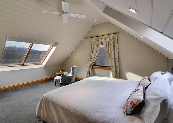 Manata Homestead & Lodge Queenstown