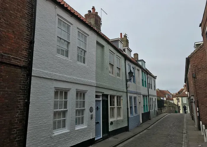 Fossil Cottage Whitby