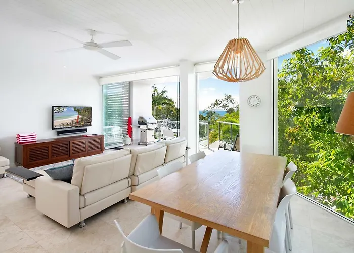 Little Cove Apt, Spectacular View, Pool Noosa Heads