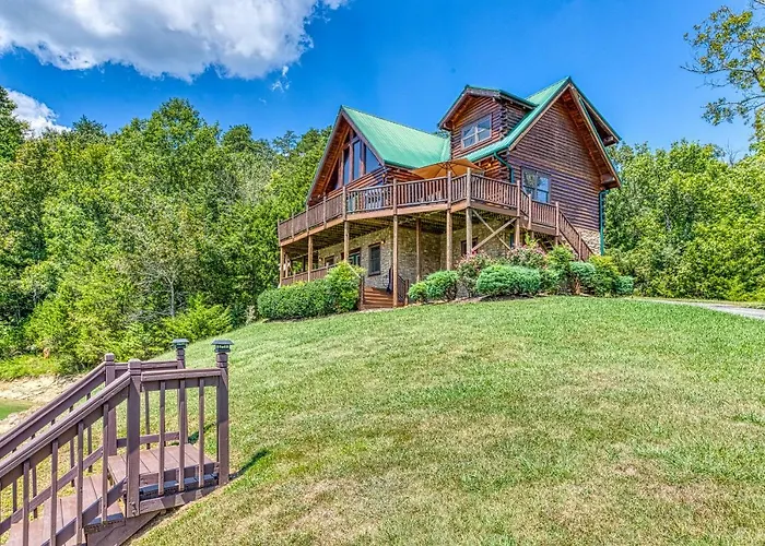 Majestic Lakefront Lodge Sevierville