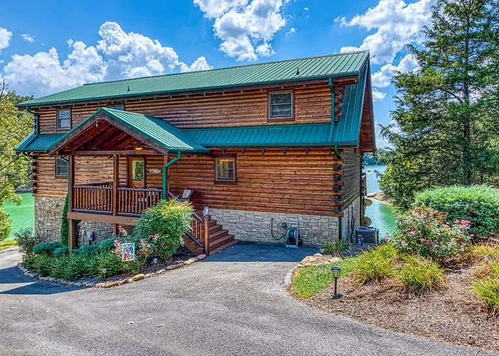 Majestic Lakefront Lodge Sevierville