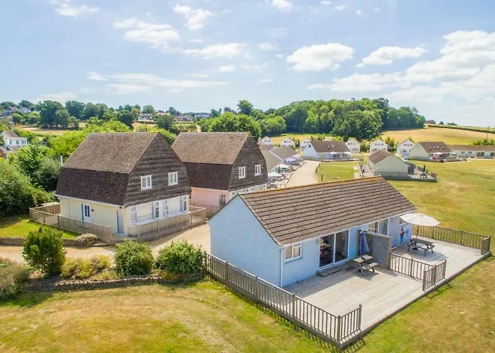 Seaview Holidays - Salterns Village