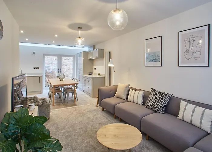 Host & Stay - Hoggarths Retreat Whitby