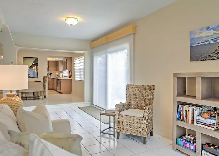 'Sand Dollar' Jenson Beach Home W/ Pool Access! Jensen Beach