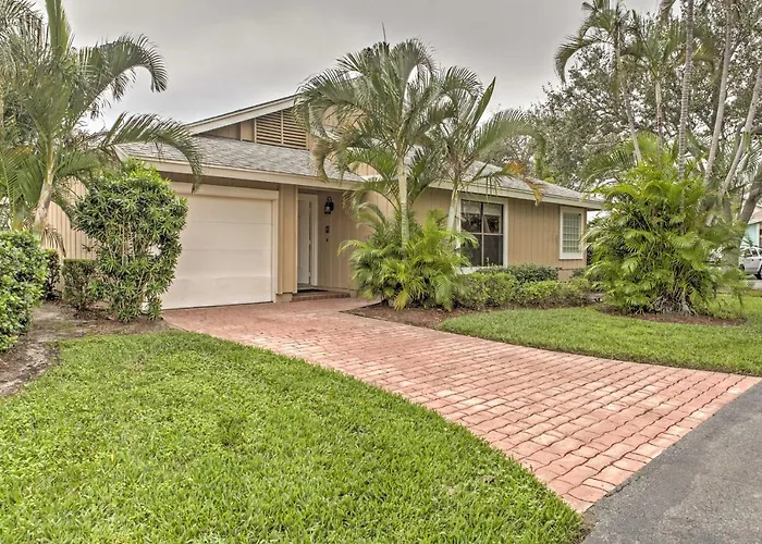 'Sand Dollar' Jenson Beach Home W/ Pool Access! Jensen Beach