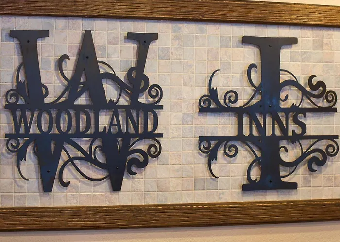 Woodland Inns Forks