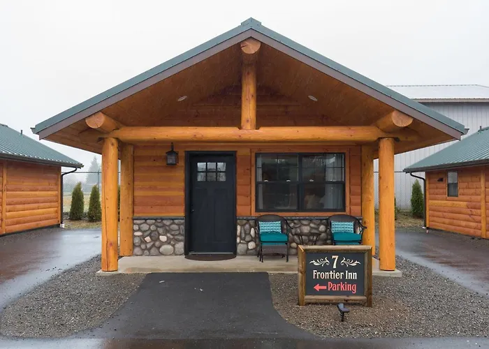 Woodland Inns Forks