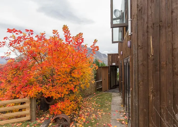 Crows Nest - Queenstown Holiday Home