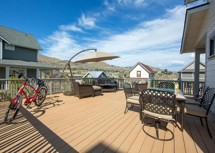 Lake Life #17 Chelan