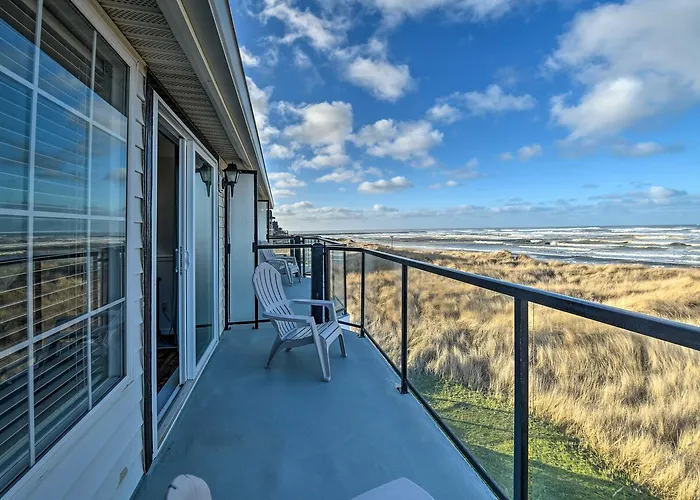 'Eagles View' Condo In Ocean Shores W/ 3 Balconies