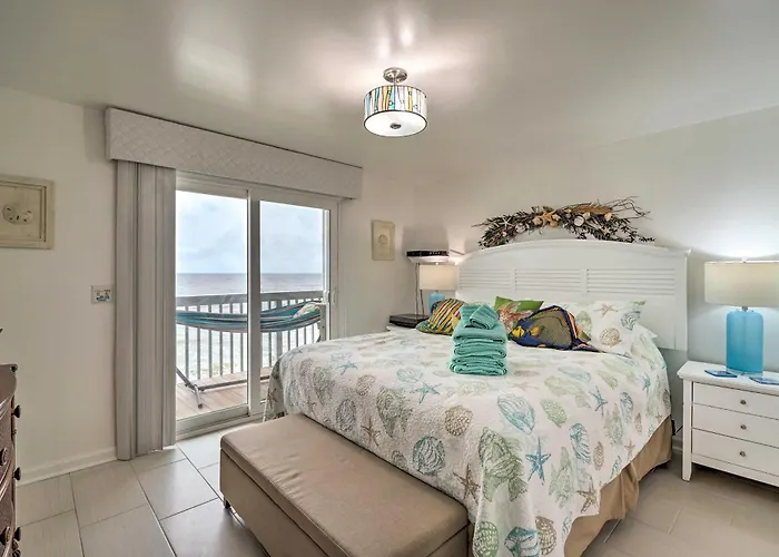 Ocean Dunes Kure Beach Condo W/ Balcony & Pool